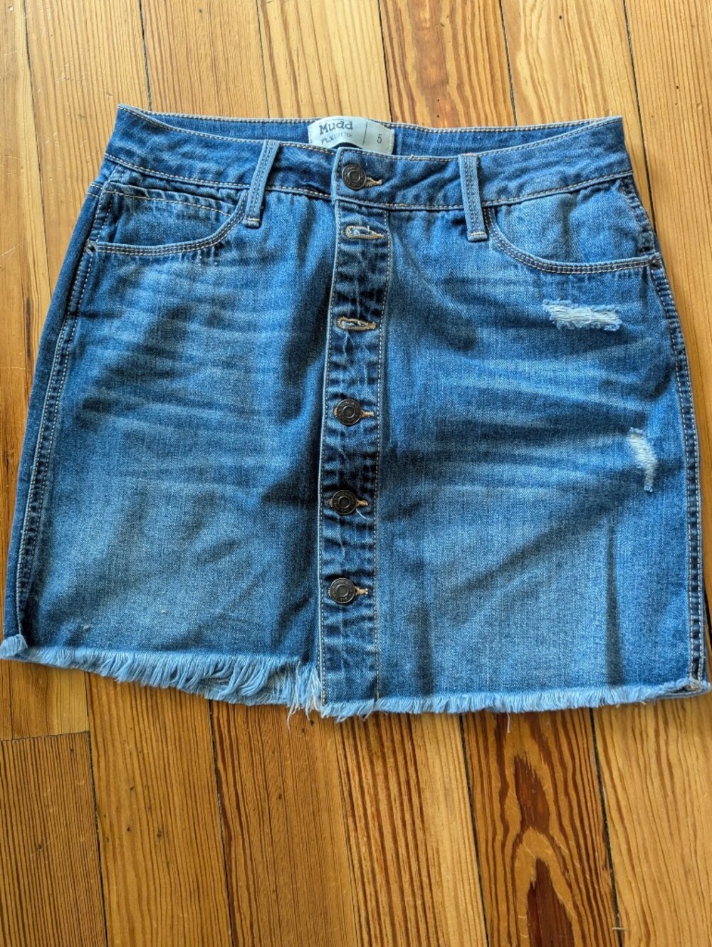 Mudd Button-Front Denim Skirt in Medium Blue with Frayed Hem